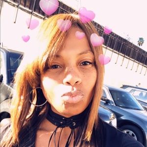 Meet your Posher, Charee